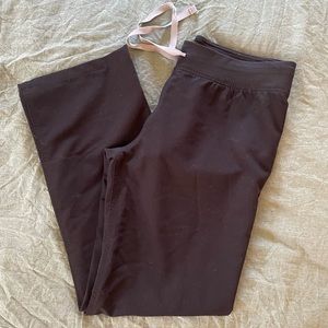 Black Figs scrub pants